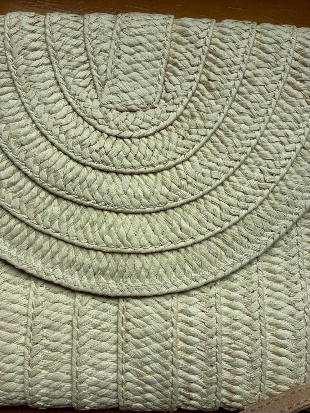 Woven Straw Clutch Wristlet and crossbody bag in Cream. - Picture 9 of 11